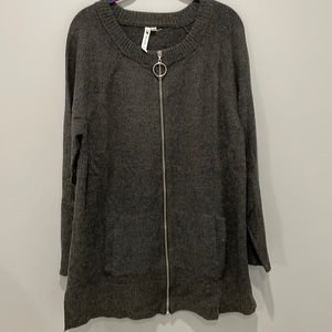 Cable & Gauge size medium brown zip long sweater.